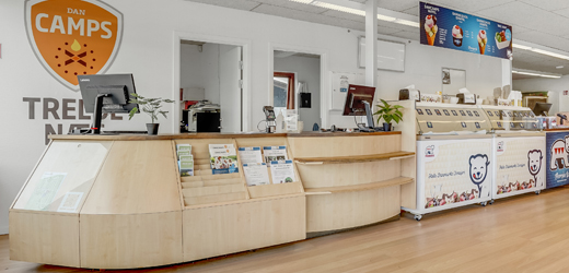 Reception og kiosk